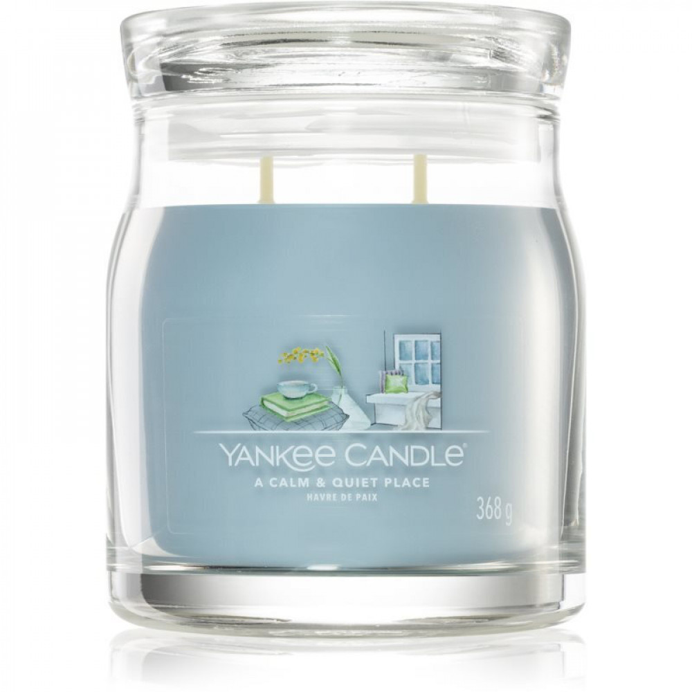 A Calm & Quiet Place Signature Candle ( klidné a tiché místo ) - Vonná svíčka